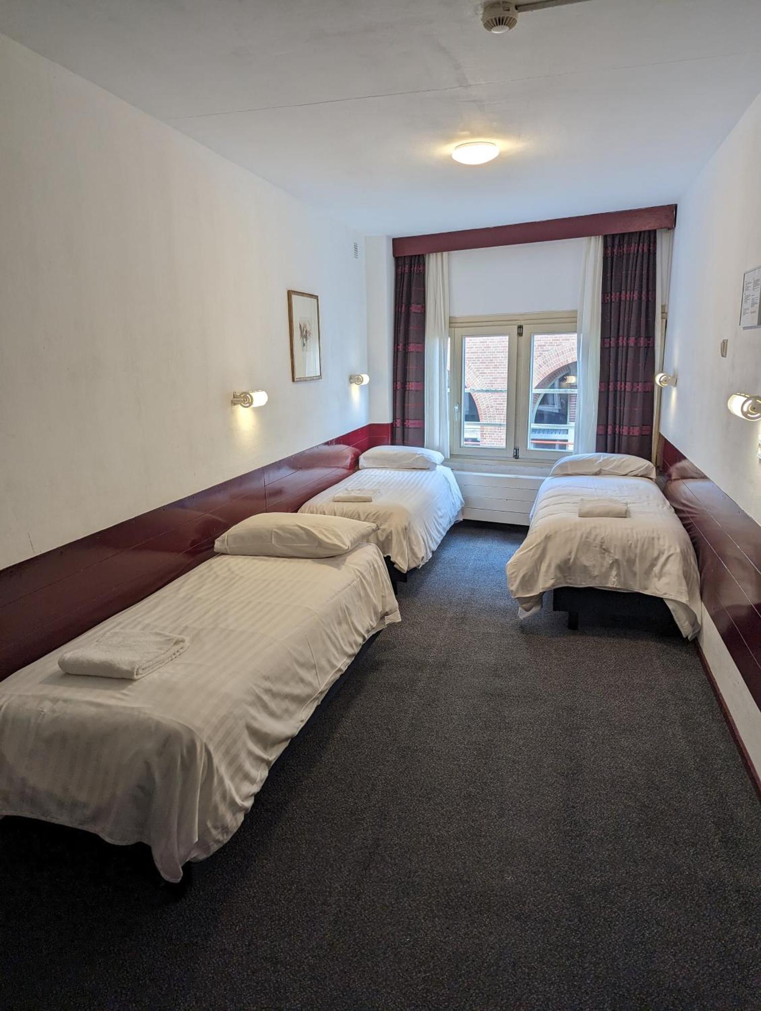Budget Hotel Ben Амстердам Экстерьер фото