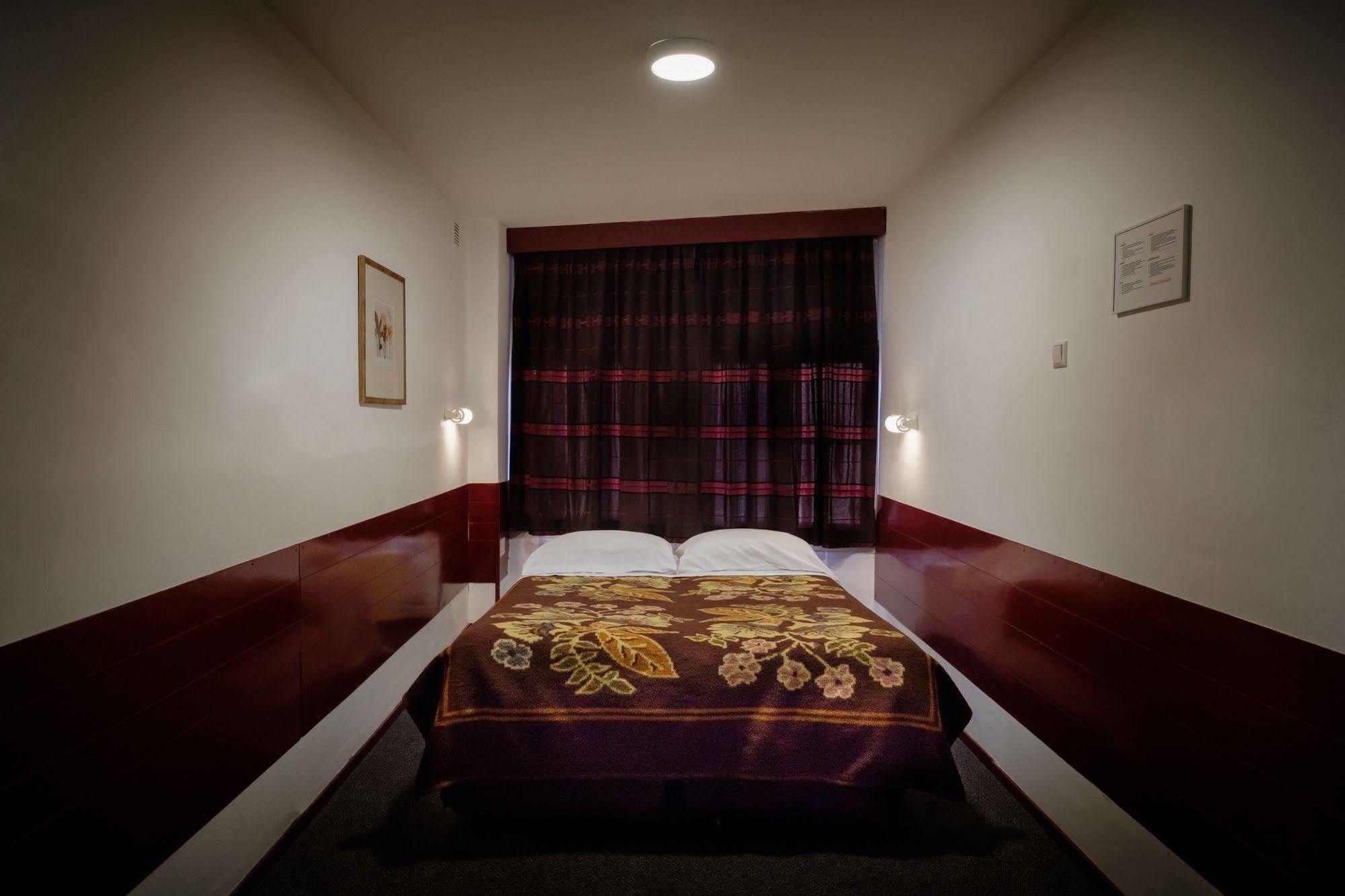 Budget Hotel Ben Амстердам Экстерьер фото